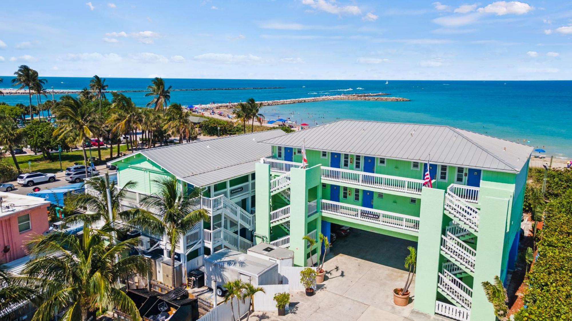 Partial Ocean View Hotel Room- King Bed #1 Fort Pierce Exterior photo